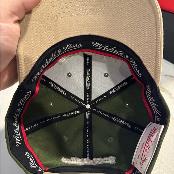 Mitchell and Ness Nostalgia Co Hat SnapBack - Picture 3 of 3
